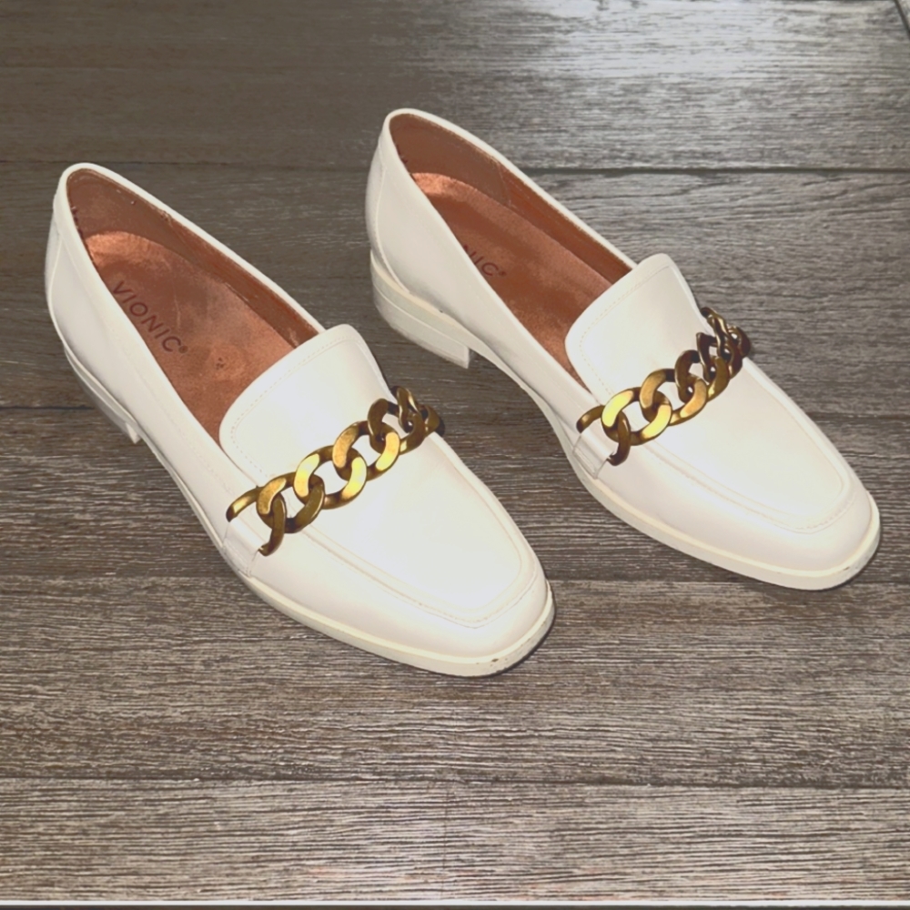 Vionic loafers